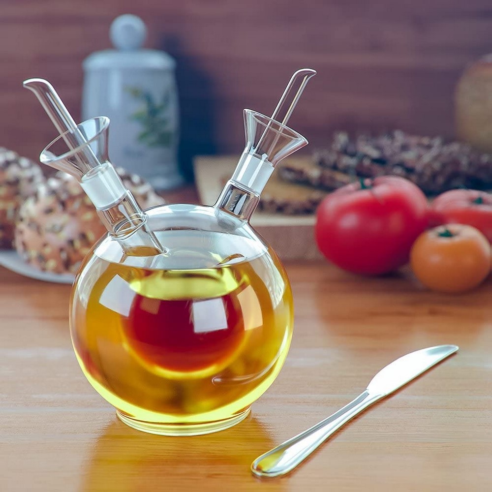 Lifestyle Lover Set di olio e aceto per farmacia, in vetro verde antico, olio d'oliva con beccuccio in acciaio inox, per olio e aceto (confezione da 2 Oil & Vinegar 500 ml