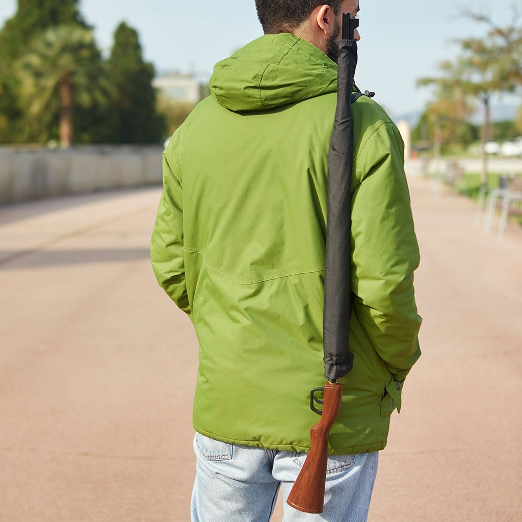 Fusil de chasse noir avec bandoulière Balvi