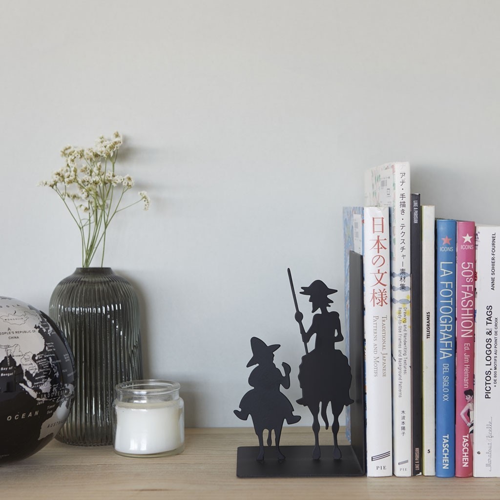 Balvi Don Quijote bookend in black metal Balvi