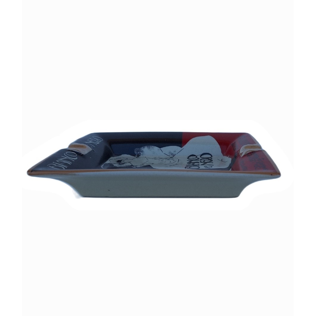 Acquista online Black and white ceramic ashtray Af Interni