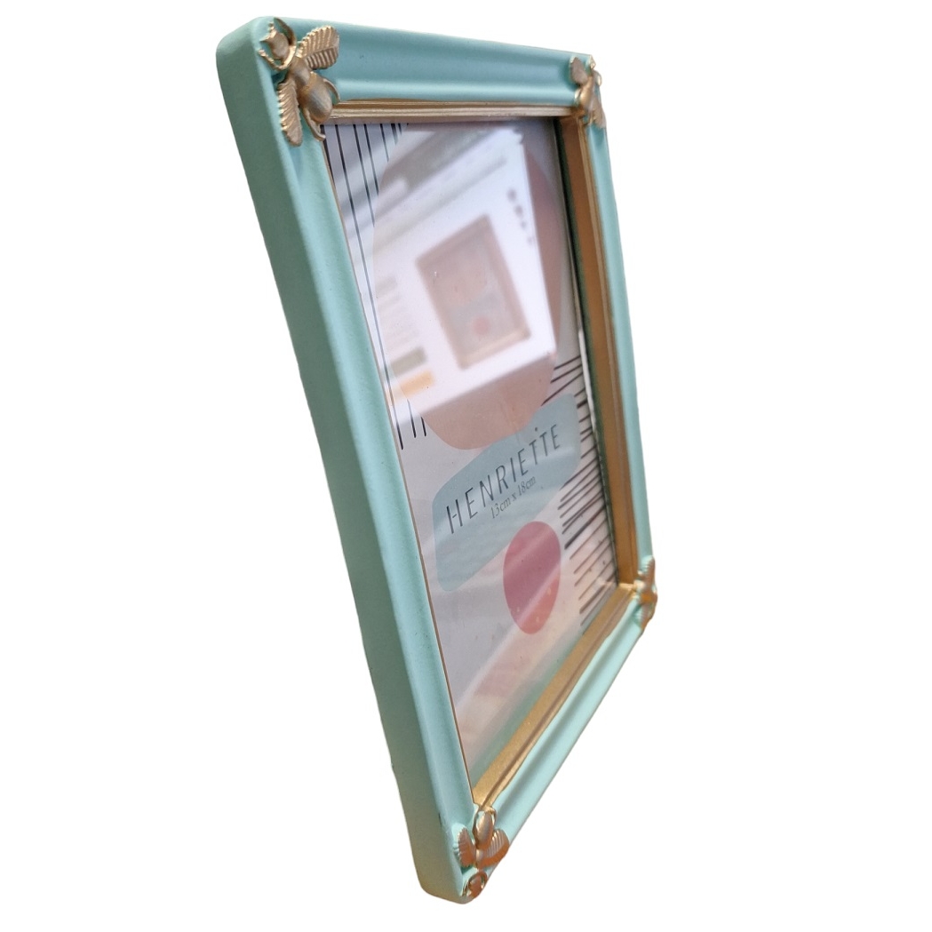 Acquista online Henriette photo frame Ostuni mod.Bee Azzurro' 18,5x22,5 D18154 Henriette