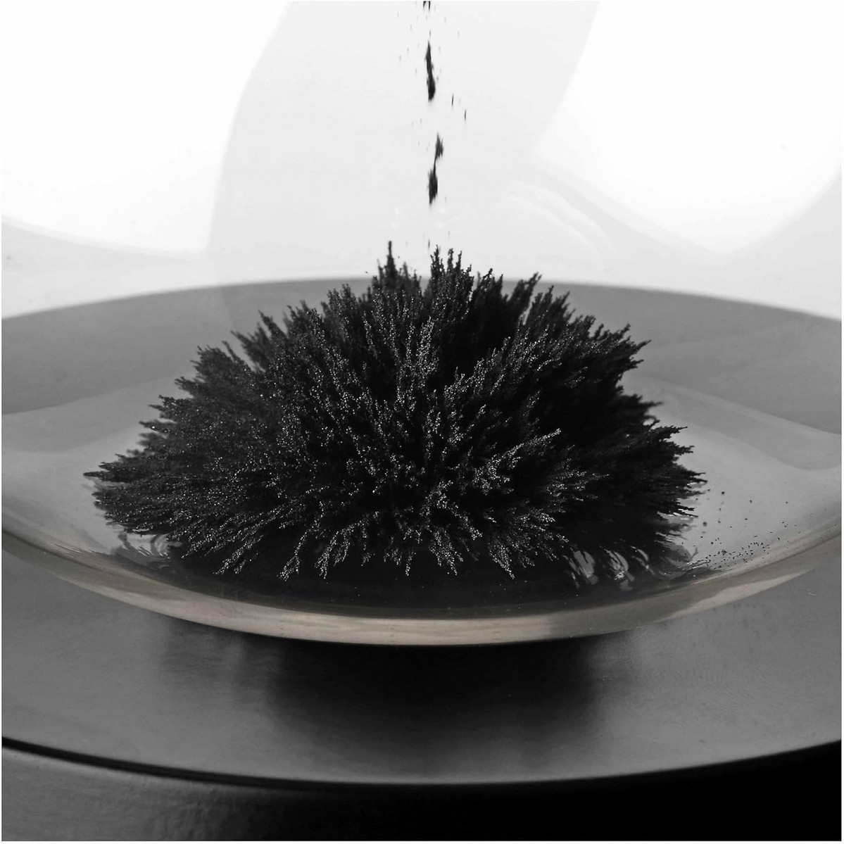 Home Rituals - Scrolling Magnetic Hourglass tall glass b. 11x32 h Thun